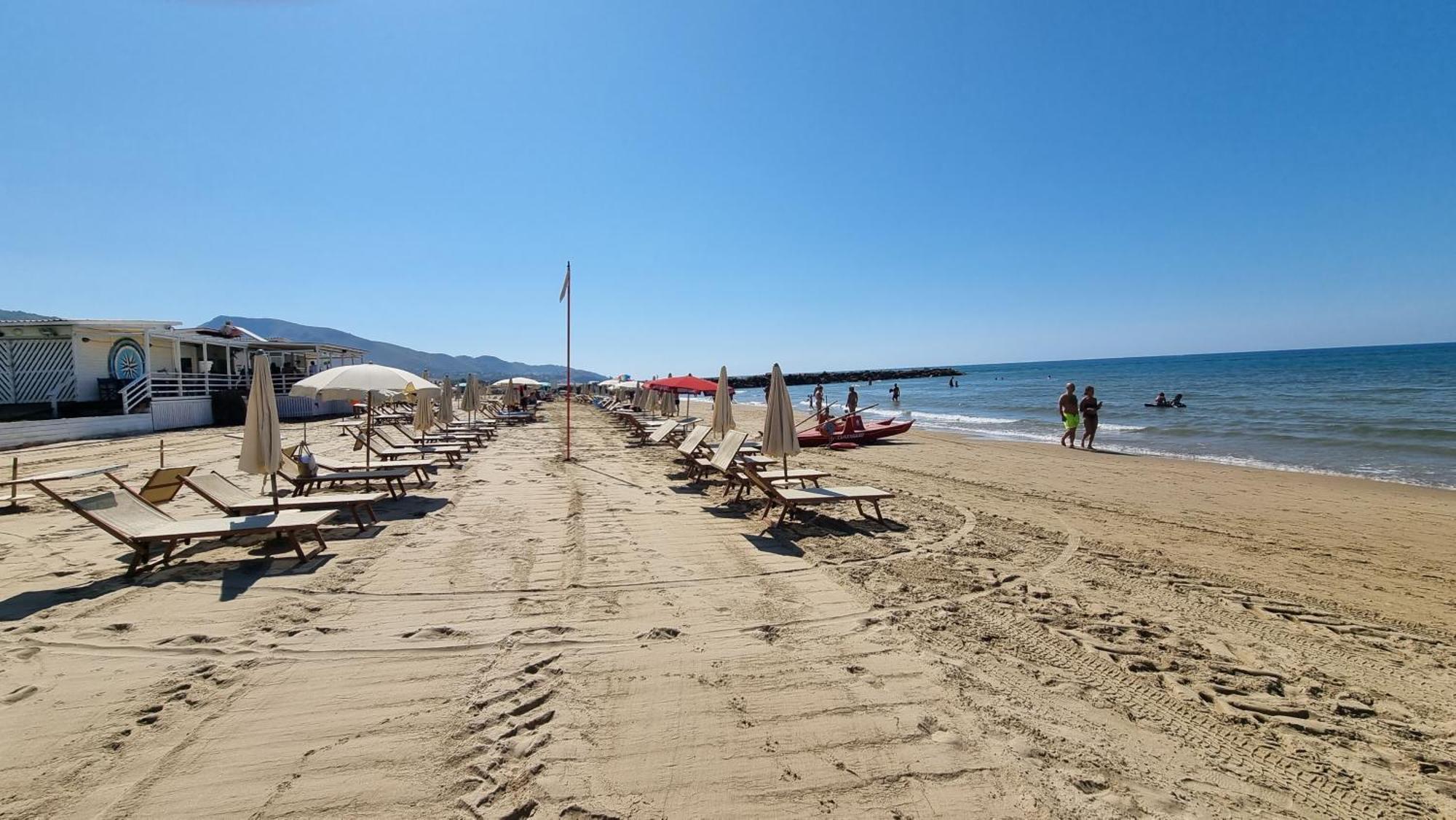 La Villa Fronte Spiaggia Bandiera Blu Сперлонга Екстериор снимка